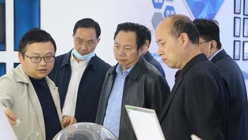 株洲市人大常委会党组副书记、副主任，市总工会主席王建之一行莅临立方调研