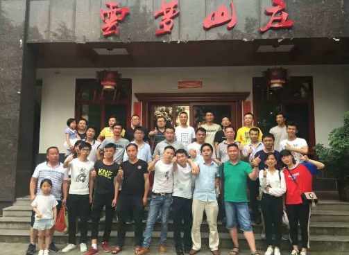 创新效率在立方⑥|数码设备工程部：一腔热勇，倾力检修为生产！